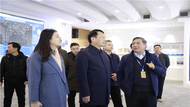 雨花区人大常委会党组书记龚景顺一行调研中机国际