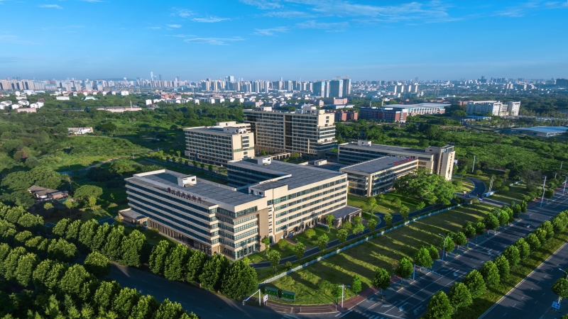 庭前花木满，老叟谈笑欢——芙蓉区社会福利中心设计